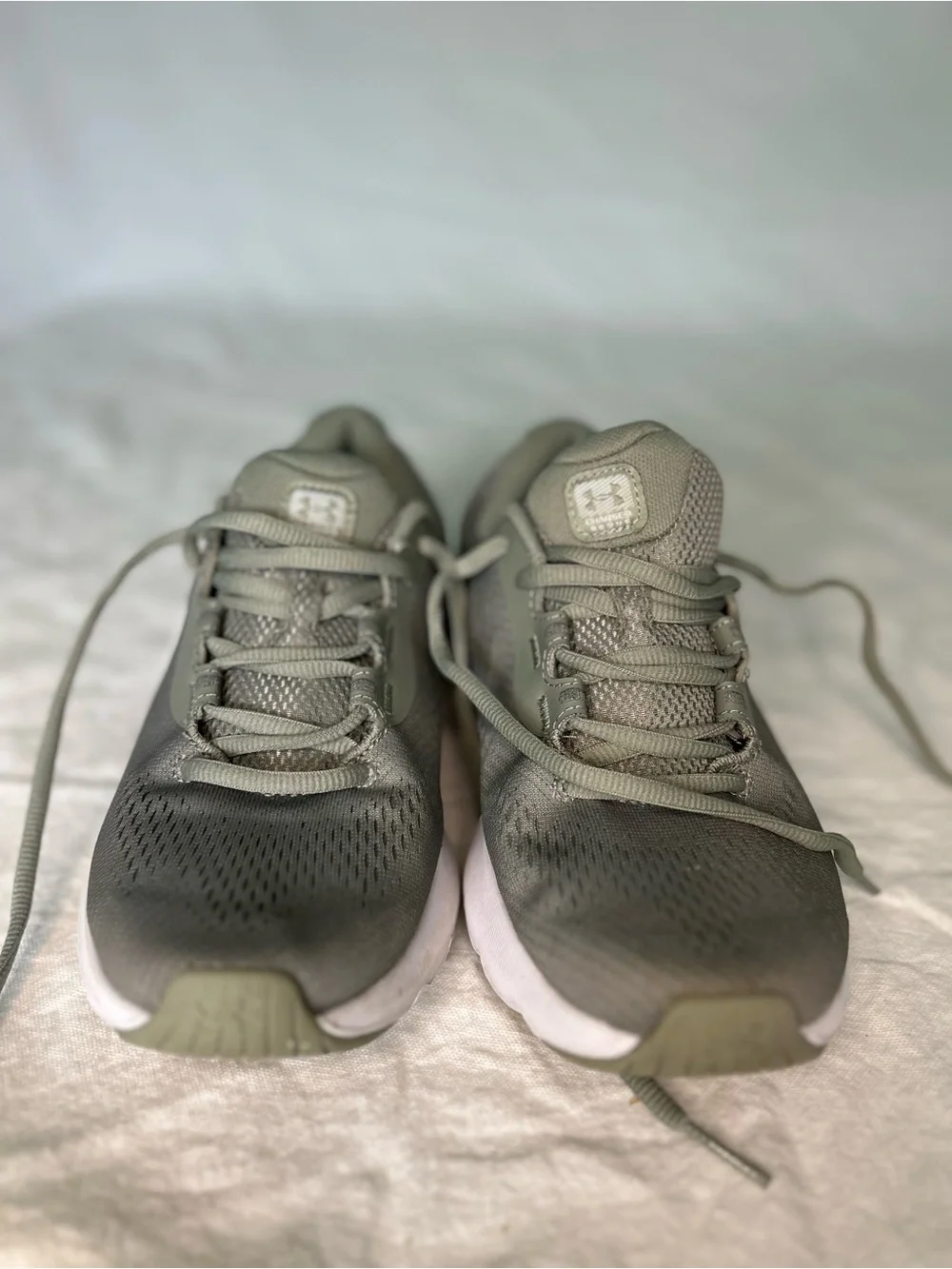 UA Charged Rogue 4 Sage Green Pastel Activewear Running Shoe Women 7.5